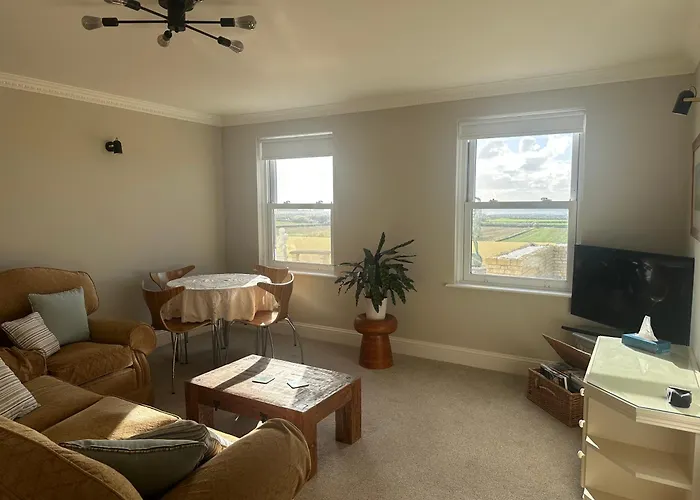 Photo de Appartement Haven Near The Sea à Jersey 